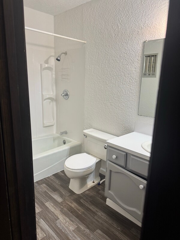 Building Photo - 110 Farm to Market 82