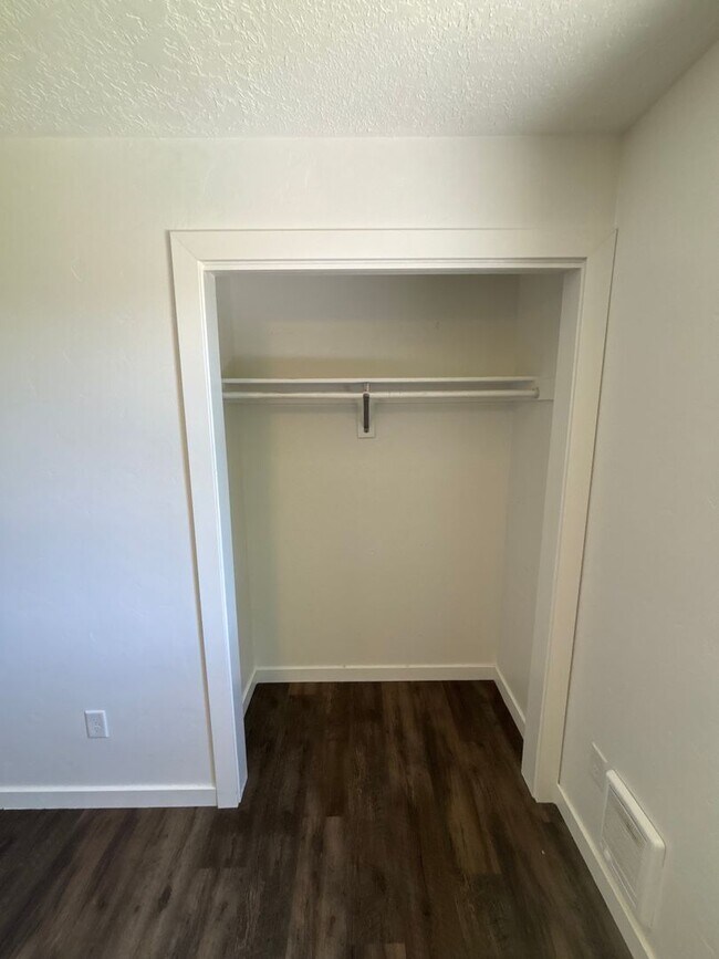 Building Photo - Charming 3 Bed, 1 Bath Home in Idaho Falls!