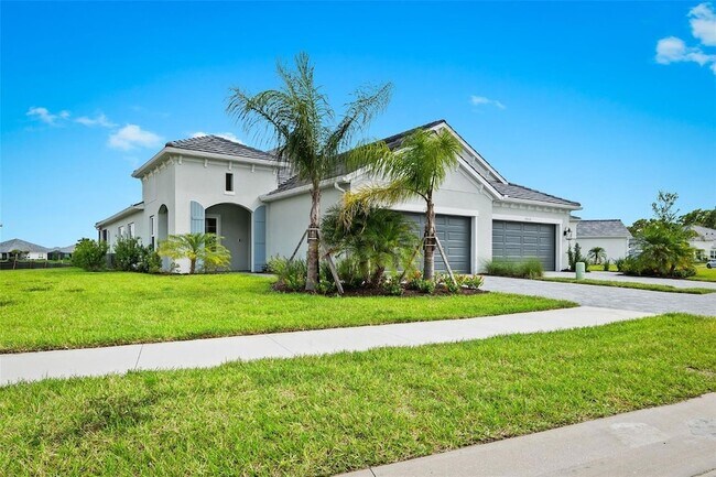 Building Photo - 10112 Lake Wales Cir