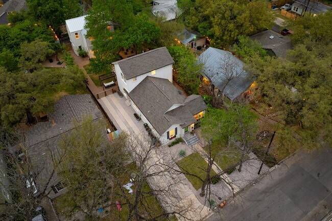 Building Photo - 3108 Dancy St