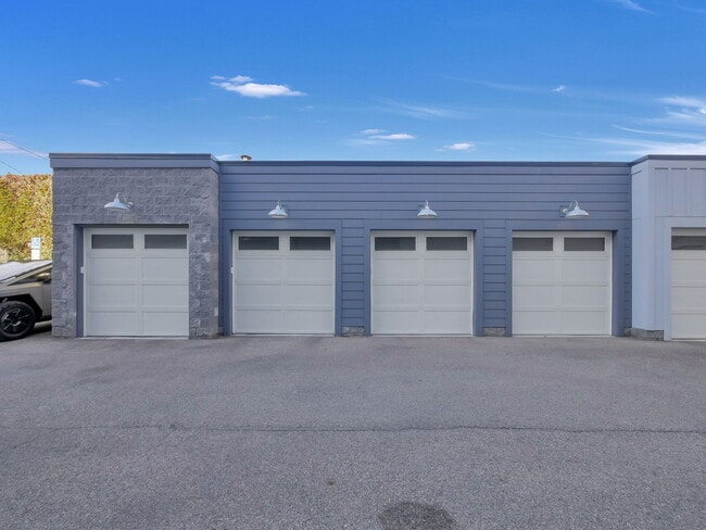 Building Photo - 1159 N 4th St