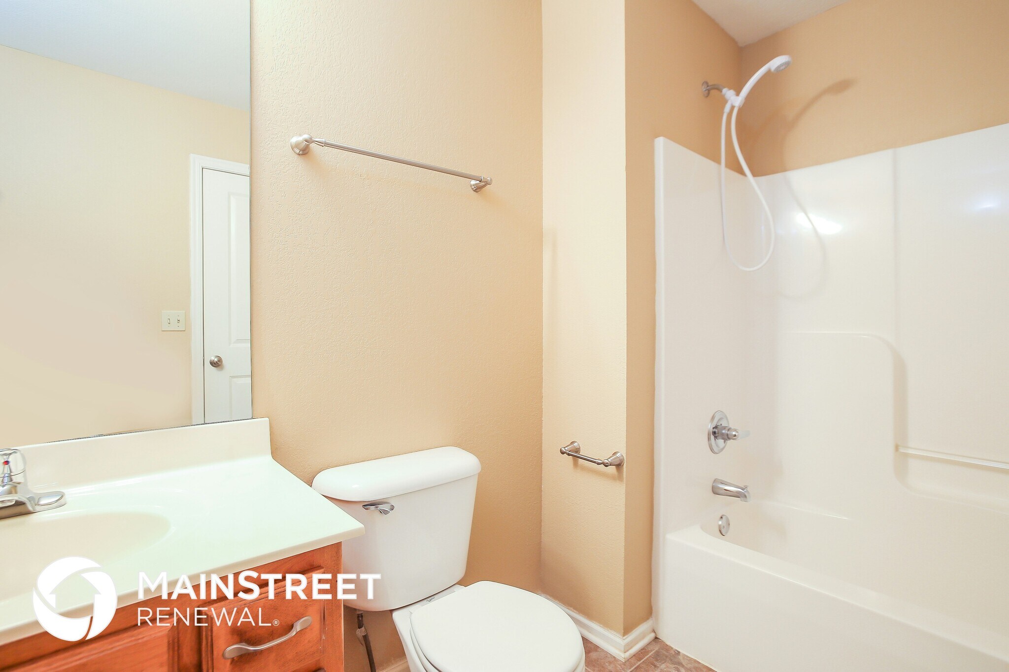 Building Photo - 1507 NW High View Dr