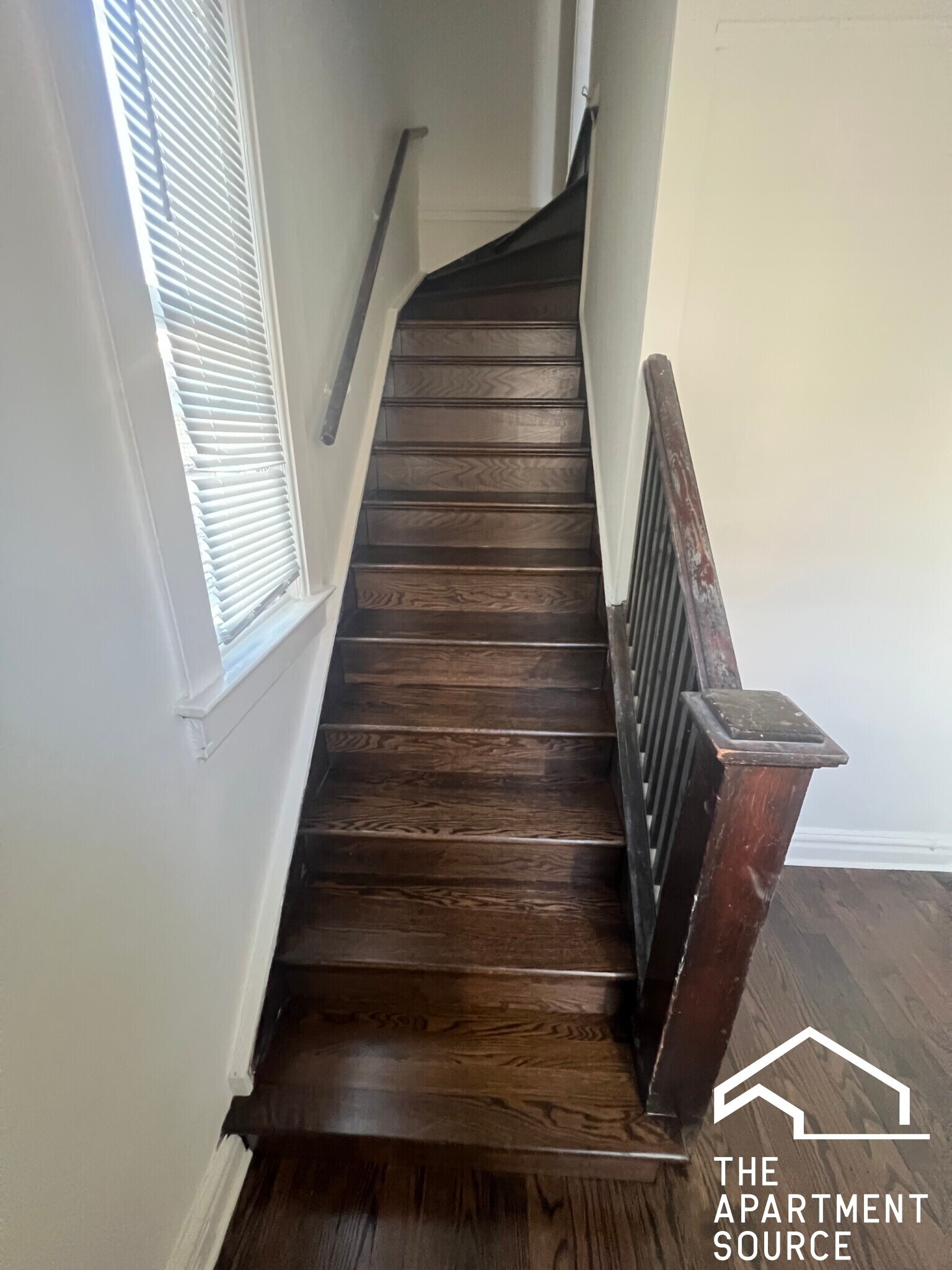 Building Photo - 3135 N Oakley Ave