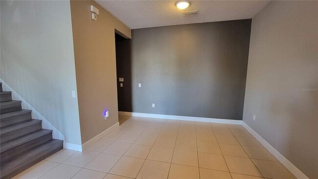 Building Photo - 13833 Benavente Ave