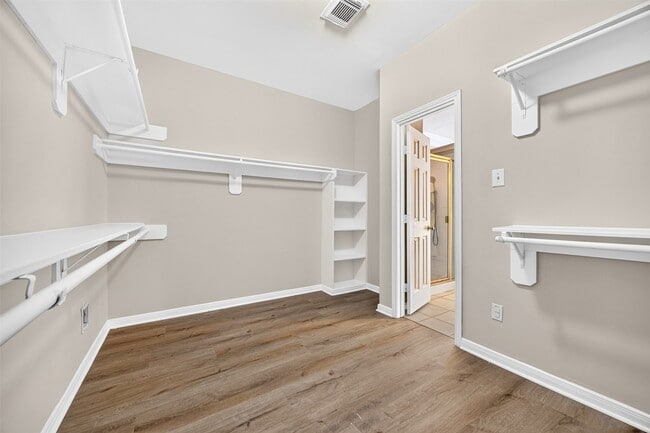 Building Photo - 1007 Brannon Park Ln