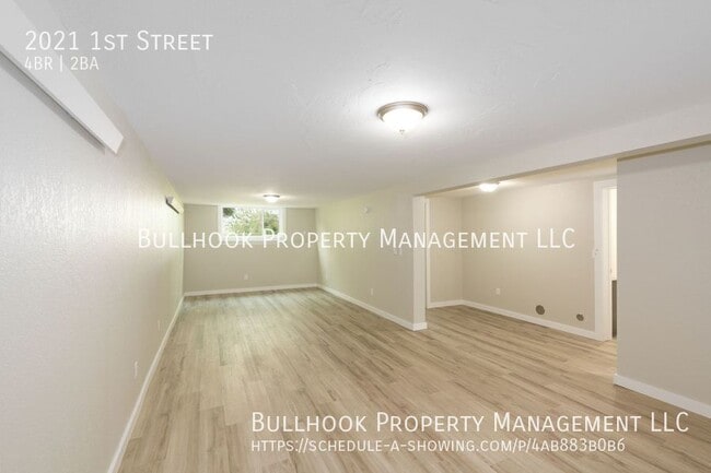 Building Photo - 2021 1st St