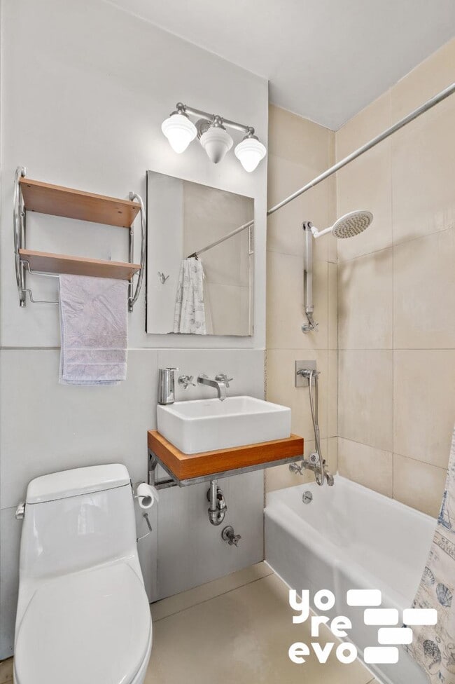 Building Photo - 1 bedroom in NEW YORK NY 10011