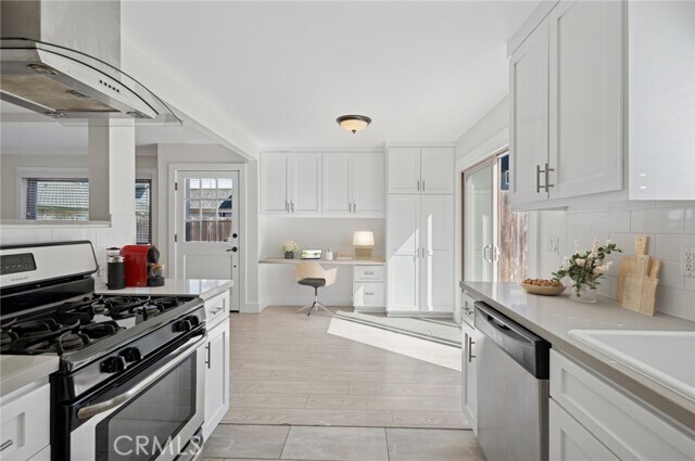 Building Photo - 2048 Garden Ln