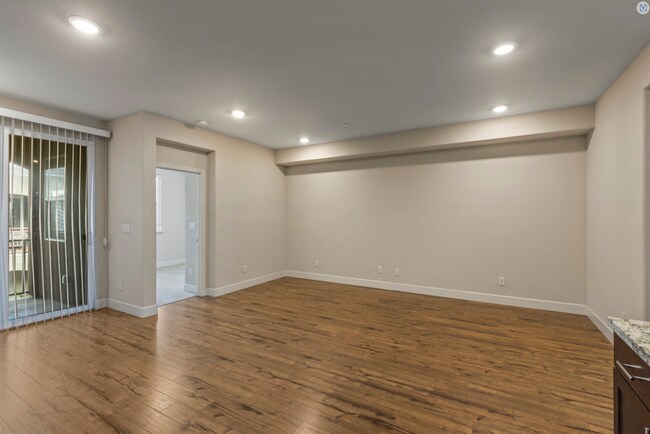 Building Photo - Amazing Newer Constructed 3br/2ba San Ramon Condo for Rent! Top Floor! Centrally Located for Conv...