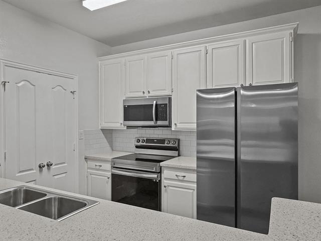 Building Photo - 1501 Cedar Elm Dr