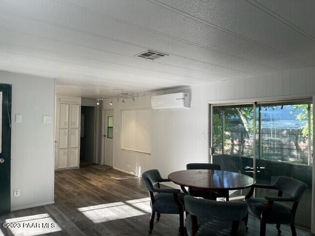 Building Photo - 982 Pike Pl
