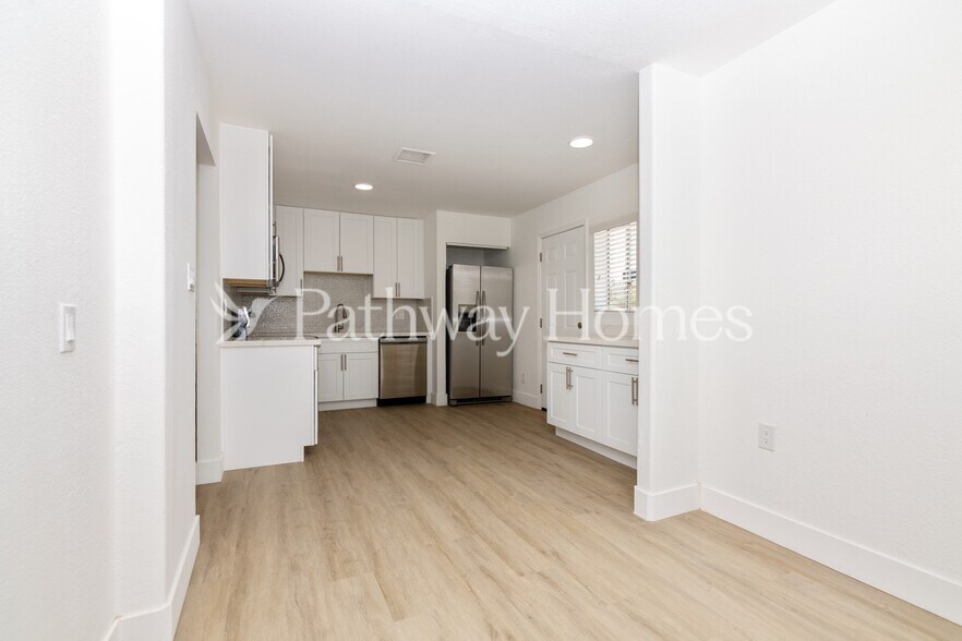 Building Photo - 4359 E Nancy Ln