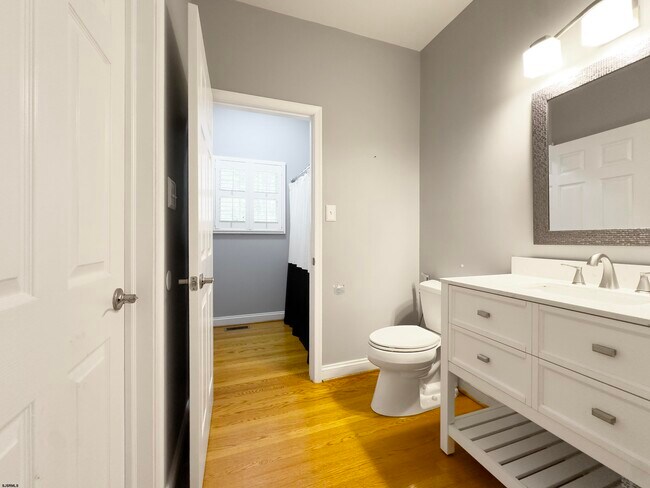 Building Photo - 113 Lighthouse Ln