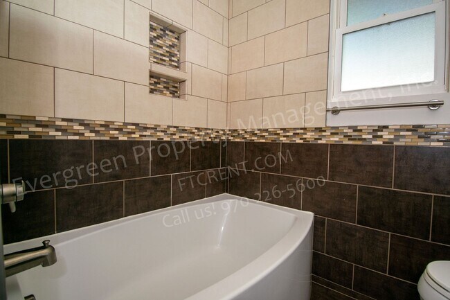 Building Photo - Beautifully Updated Home in Old Town!