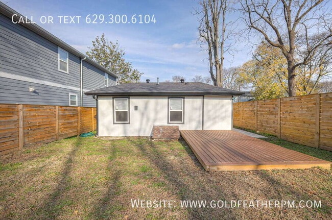 Building Photo - 1707 17th Ave N