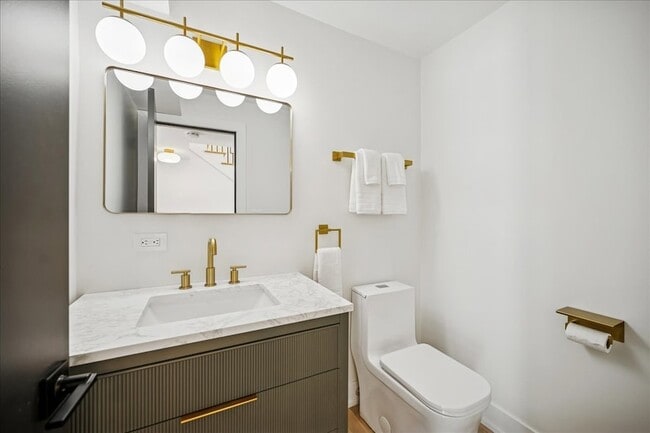 Building Photo - 626 Barberry Rd