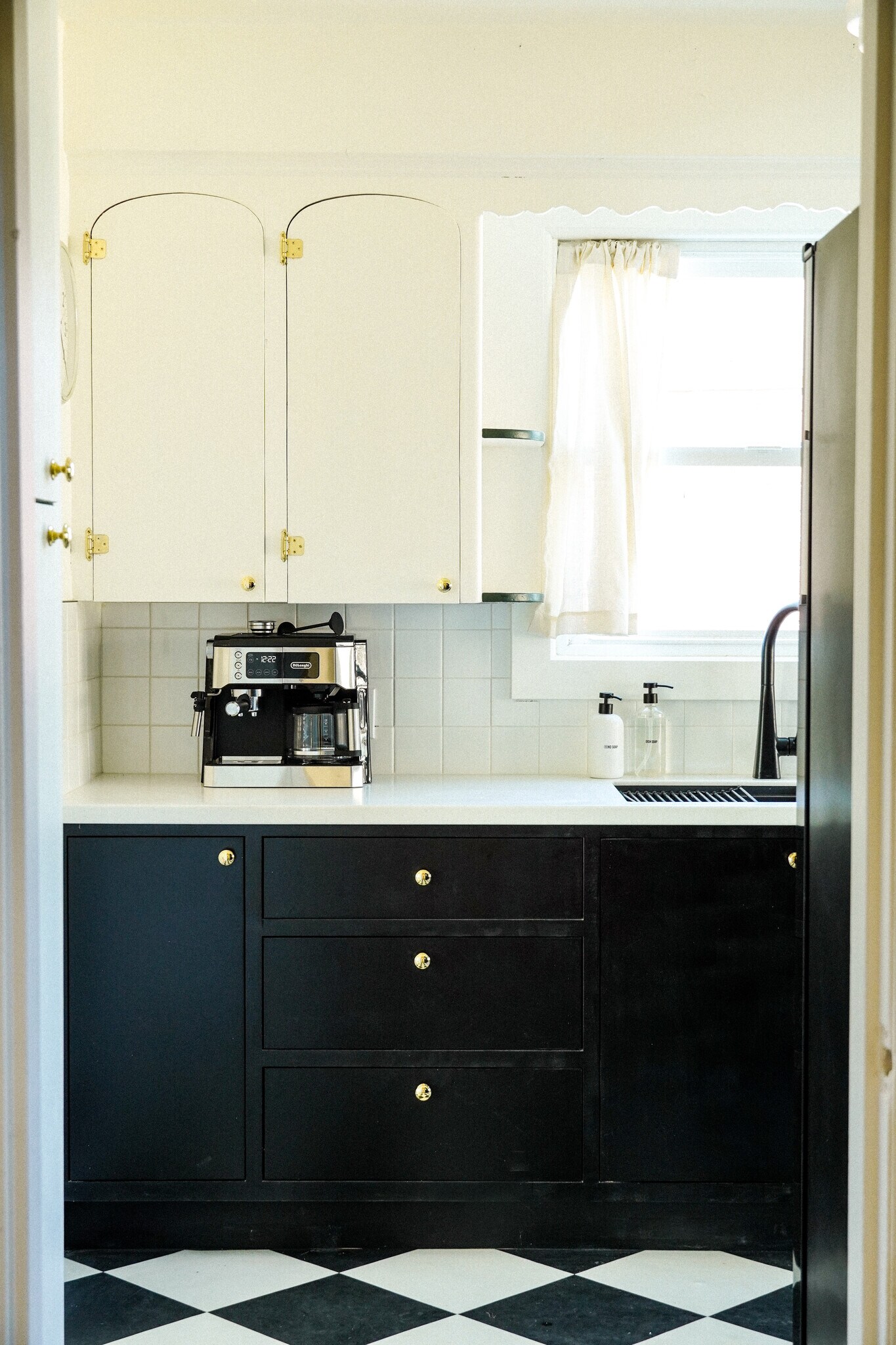 Building Photo - 4603 NE Irving St