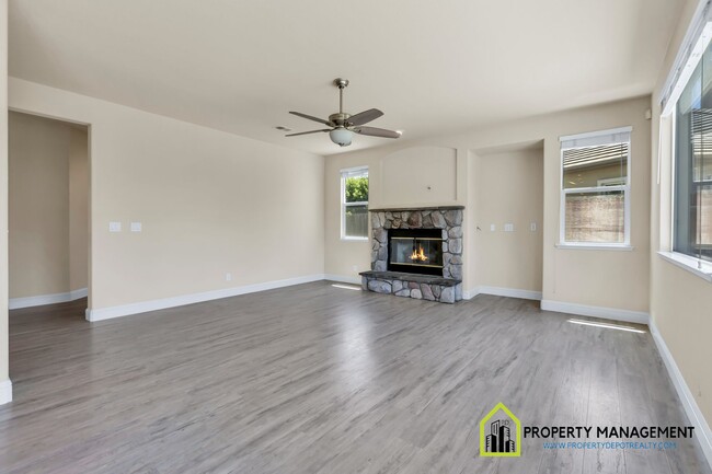 Building Photo - Luxury 5-BR Home Rental in Elk Grove