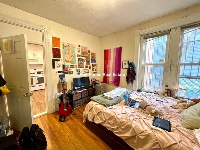 Building Photo - 15 Sewall St