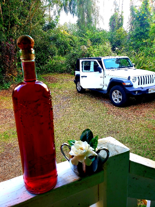 Building Photo - 15-2745-2745 Kahala St