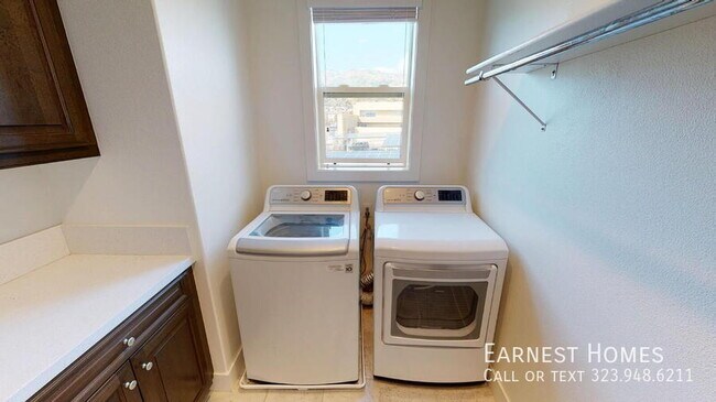 Building Photo - 12073 Carabela Ct