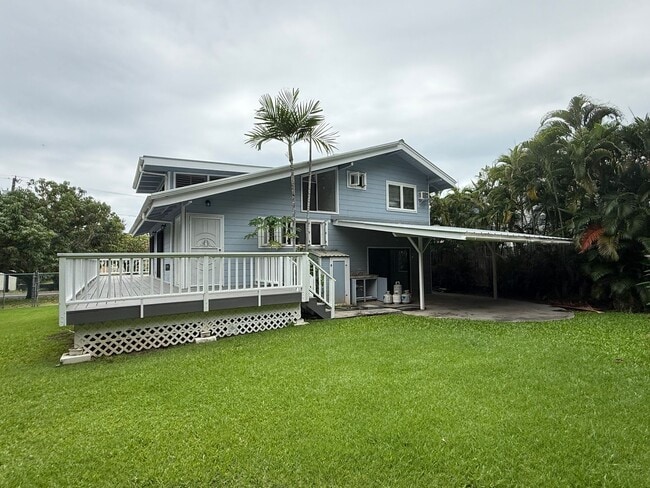 Building Photo - $3,800 / 3 bedroom, 3 bath, multi-level ho...