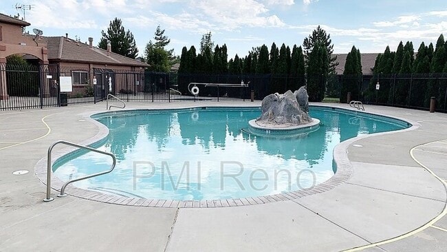 Building Photo - 6850 Sharlands Ave.