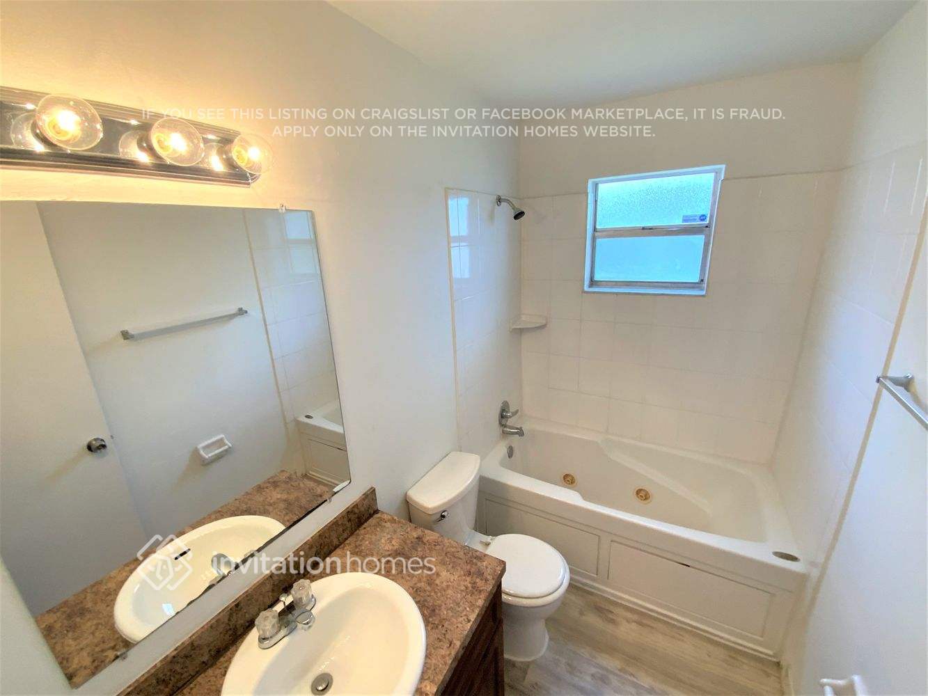 Building Photo - 9664 Carousel Cir S