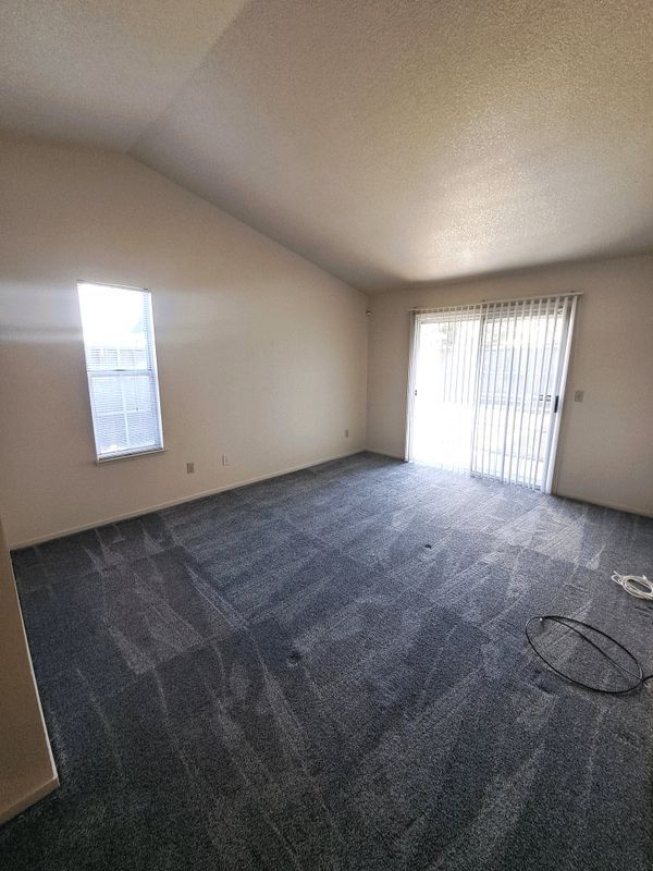 Building Photo - 2680 Bonifacio Dr