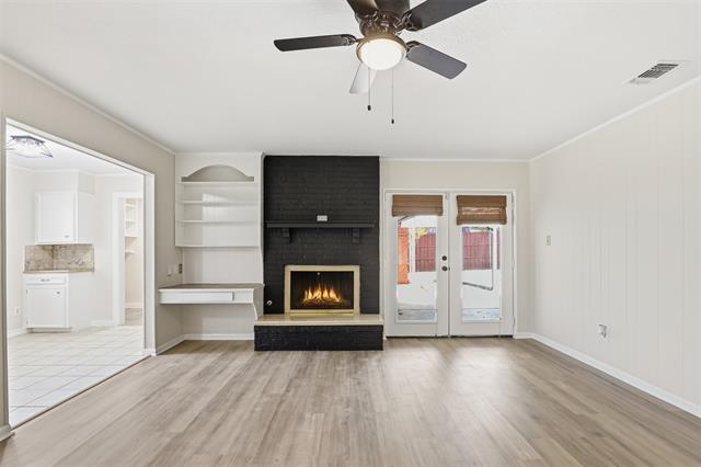 Building Photo - 1901 Wellington Dr