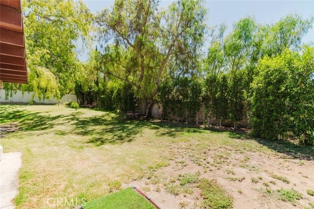 Building Photo - 2234 E Hillcrest Dr