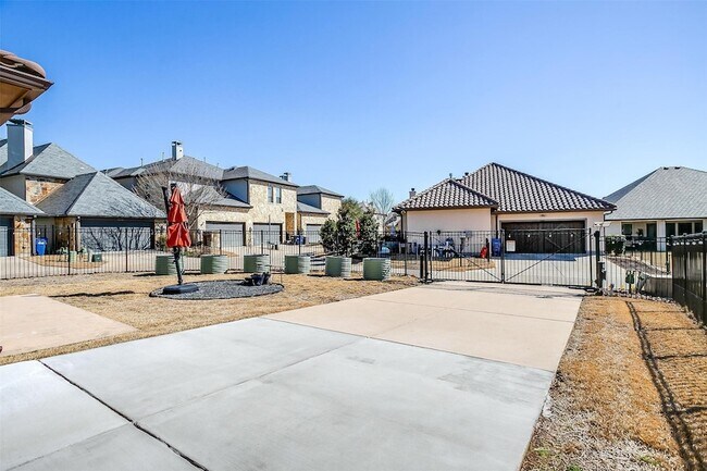 Building Photo - 8201 Choctaw Ln