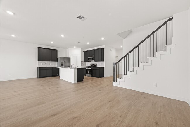 Building Photo - 4323 Camden