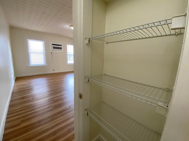 Building Photo - 93 Second St