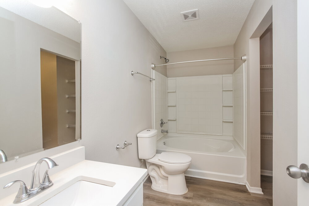 Building Photo - 9210 Centenary Ln