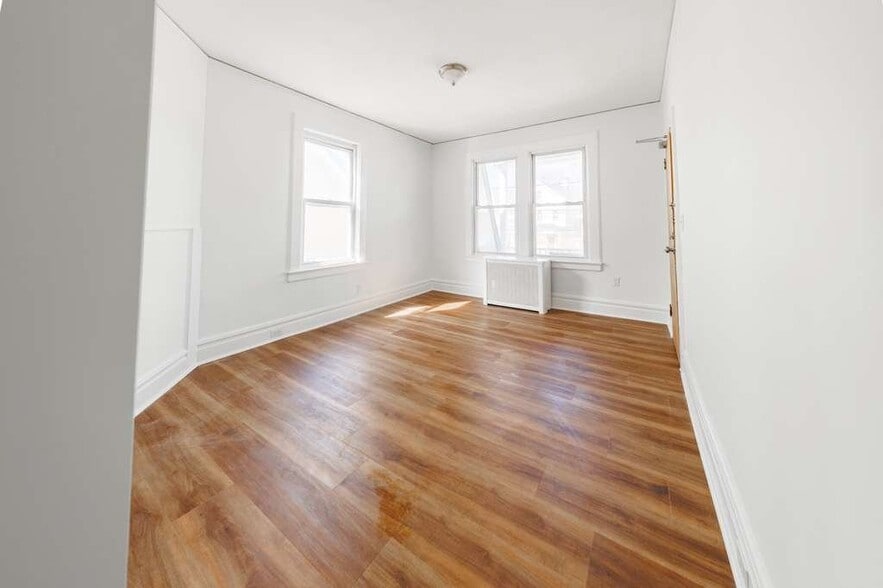 Building Photo - 161 Watsessing Ave