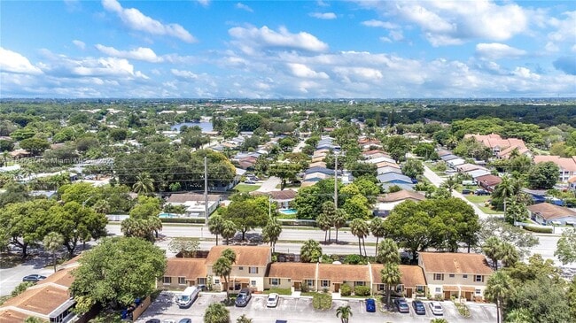 Building Photo - 3034 NW 69th Ct