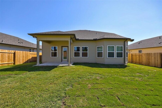 Building Photo - 117 Fairmeadow Downs Dr