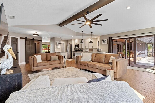 Building Photo - 10911 Victoria Arbor Way