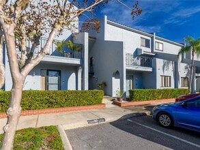 Building Photo - 6304 Grand Bahama Cir