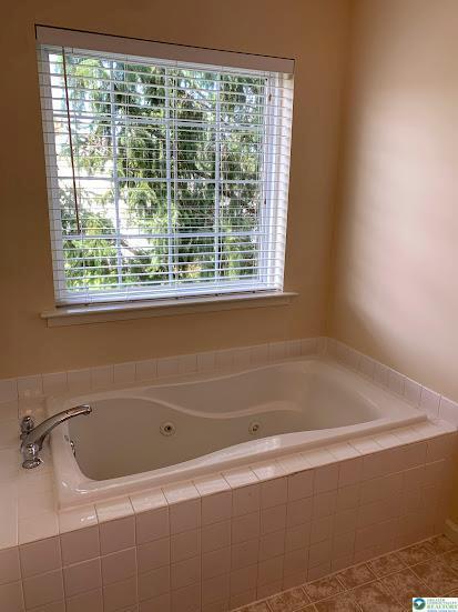 Building Photo - 6870 Hunt Dr