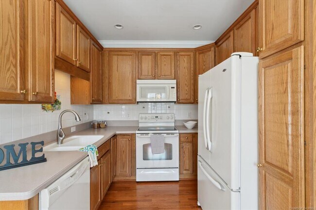 Building Photo - 4320 Lydias Dr