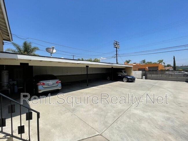 Building Photo - 316 N San Gabriel Ave