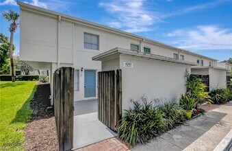 Building Photo - 4201 La Palma Ct
