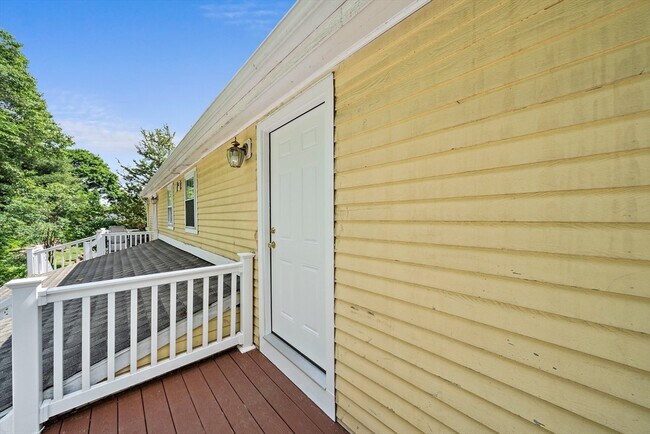 Building Photo - 238 Neponset St