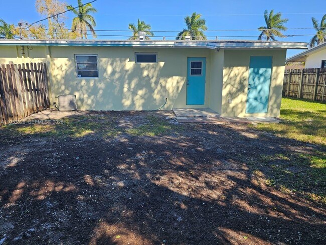 Building Photo - 9360 SW 168th St