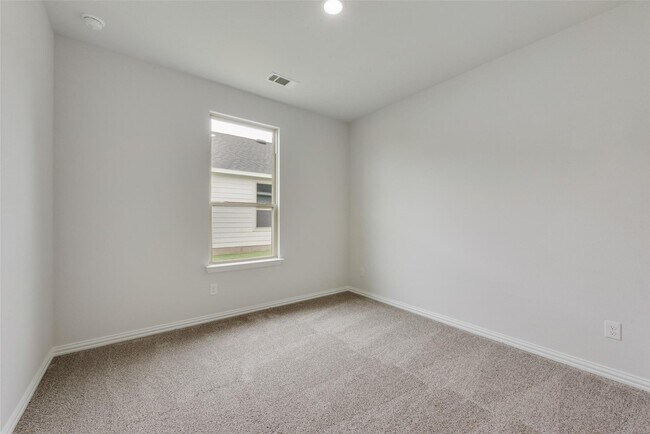 Building Photo - 541 Marcus Ln