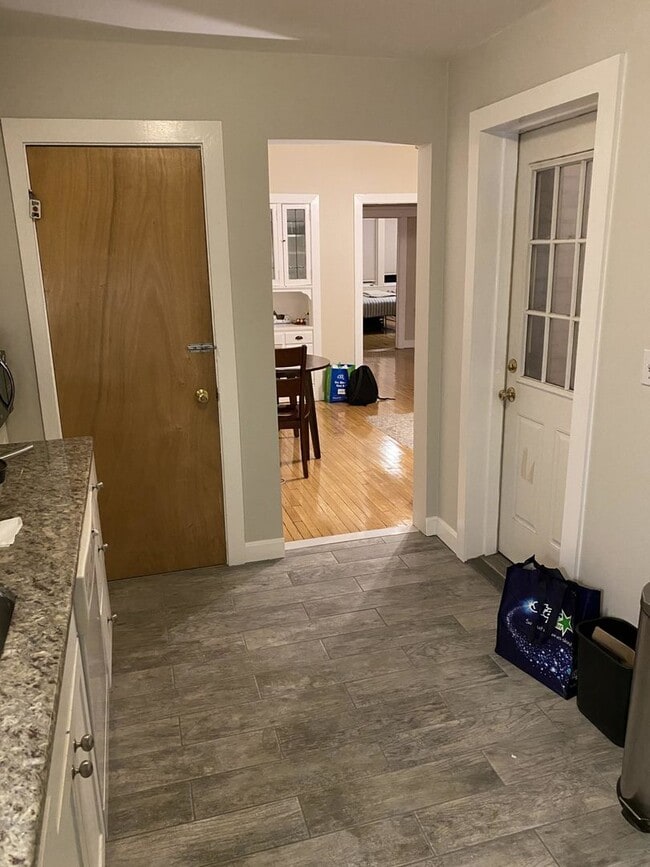 Building Photo - HUGE 2 bed in Allston