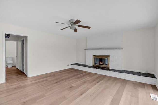 Building Photo - Newly Renovated 4-Bedroom Home with Pool i...