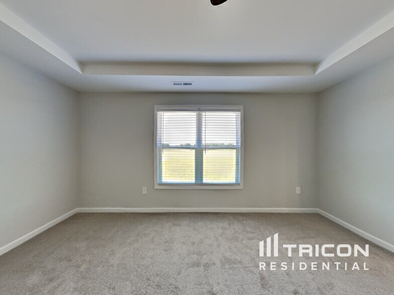 Building Photo - 137 Sawyer Ml Dr